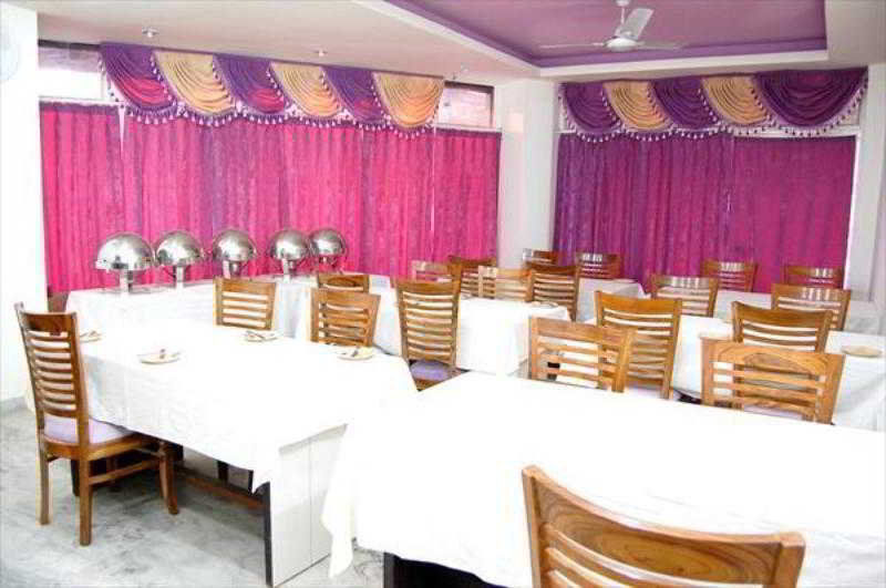 Hotel Karat 87 Inn Νέο Δελχί Εξωτερικό φωτογραφία