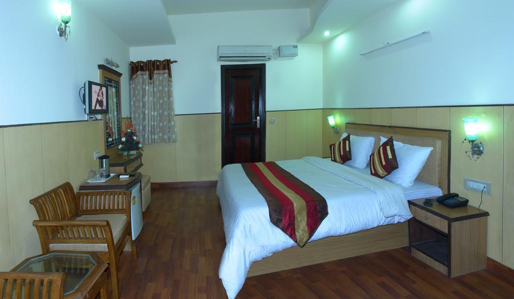 Hotel Karat 87 Inn Νέο Δελχί Εξωτερικό φωτογραφία